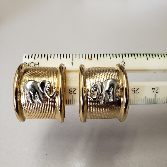 Silver-Gold Tone Elephant Clip Earrings .75" - Picture 6 of 8